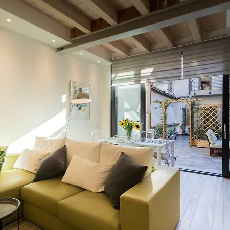 White With Private Terrace By Rent All * Como