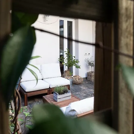 Apartment White With Private Terrace By Rent All Como