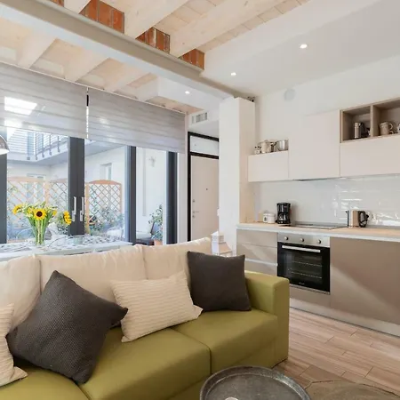 White With Private Terrace By Rent All * Como