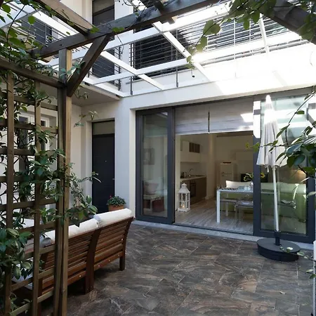 White With Private Terrace By Rent All Como