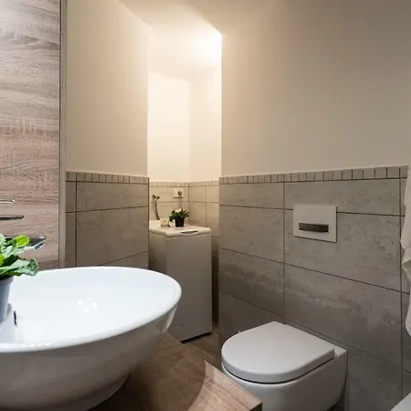 White With Private Terrace By Rent All Apartment *