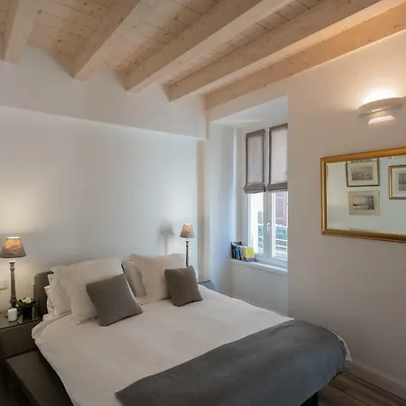 Апартаменты White With Private Terrace By Rent All